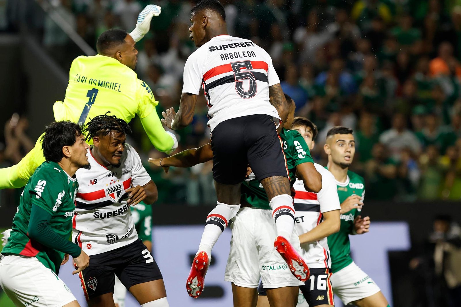 Créditos: Rubens Chiri e Miguel Schincariol/Saopaulofc.net