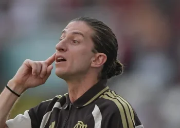 Foto: Thiago Ribeiro/AGIF - Filipe Luis