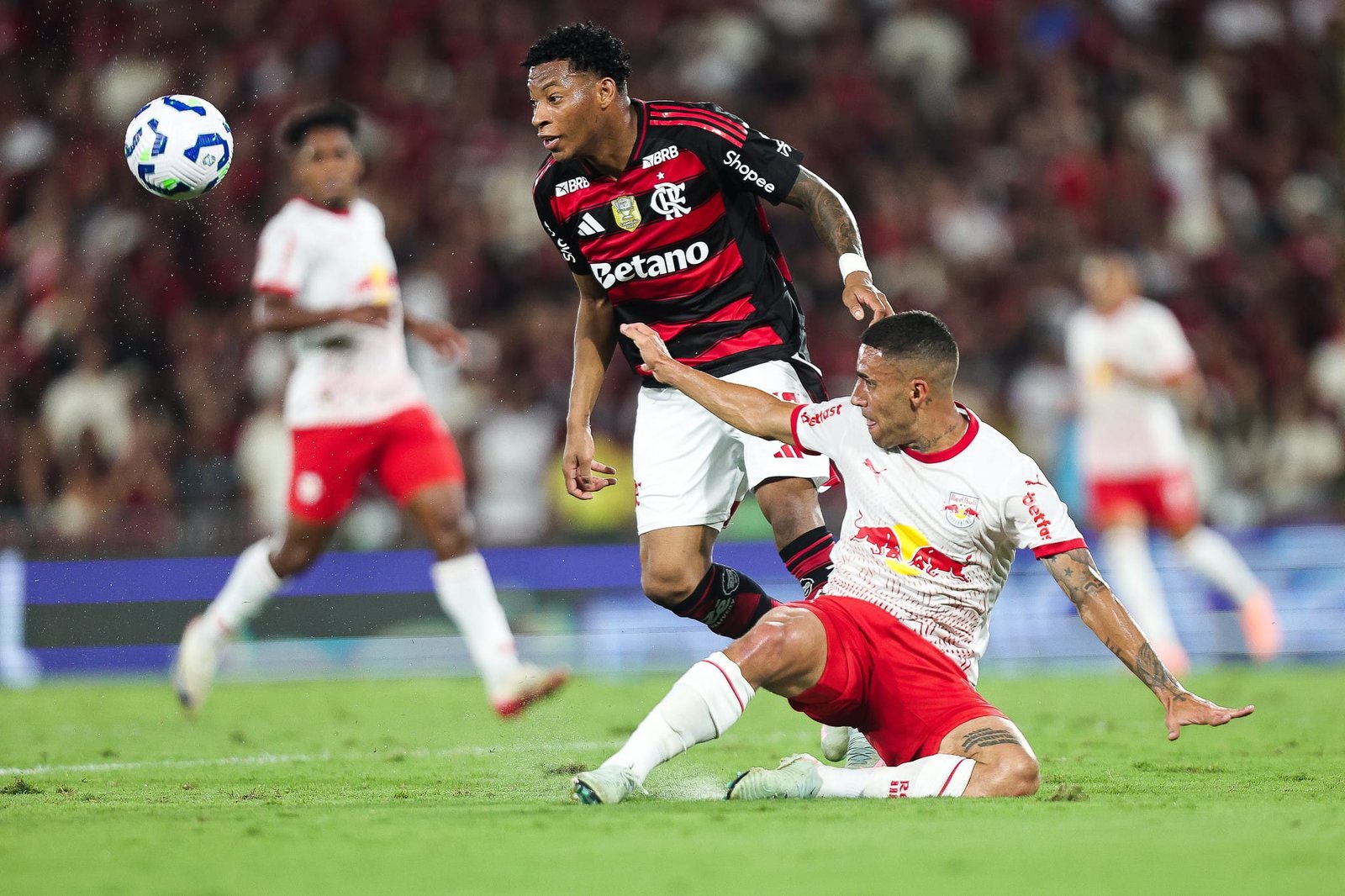 Fotos: Gilvan de Souza/Flamengo - Flamengo enfrenta o Braga.