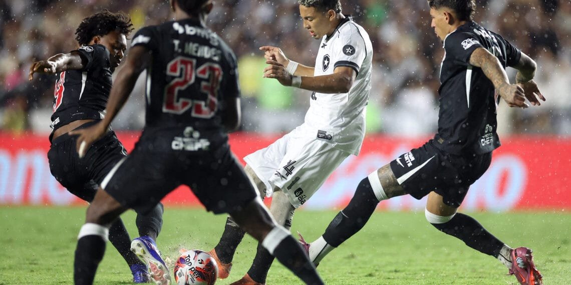 Foto: Vítor Silva/Botafogo - Vasco x Botafogo se enfrentam pelo Brasileirão.